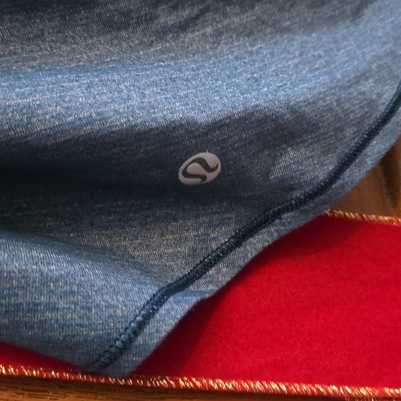 Lululemon Tank Size 4 - Picture 4 of 5
